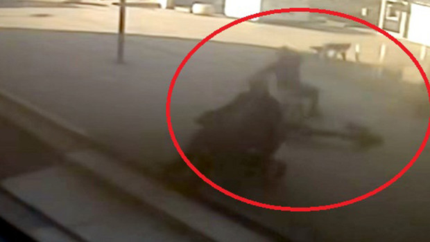 Skuterdan düşen belediye personeli hayatını kaybetti