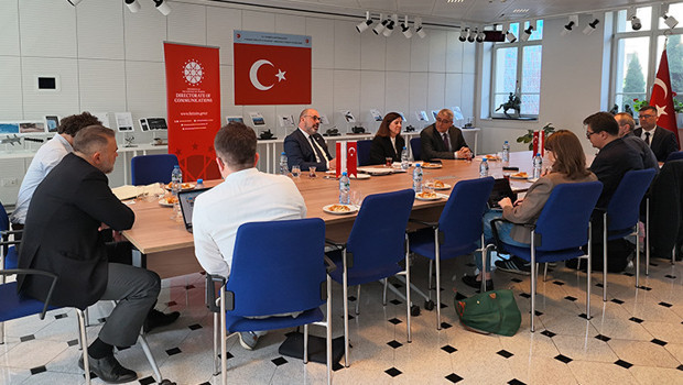 Varşova’da ‘NATO’nun Geleceği ve Polonya-Türkiye Savunma İş Birliği’ paneli düzenledi