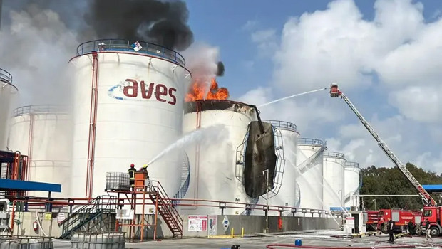 Mersin'de dolum tesisindeki yakıt tankında çıkan yangına ilişkin açıklama