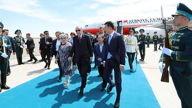 Cumhurbaşkanı Erdoğan Türkistan'da