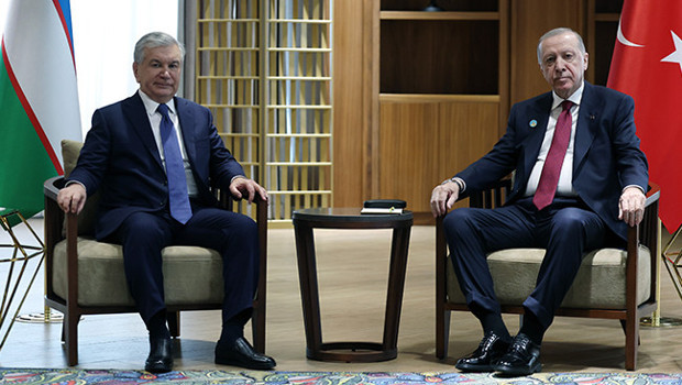 Cumhurbaşkanı Erdoğan, Özbekistan Cumhurbaşkanı Mirziyoyev ile görüştü