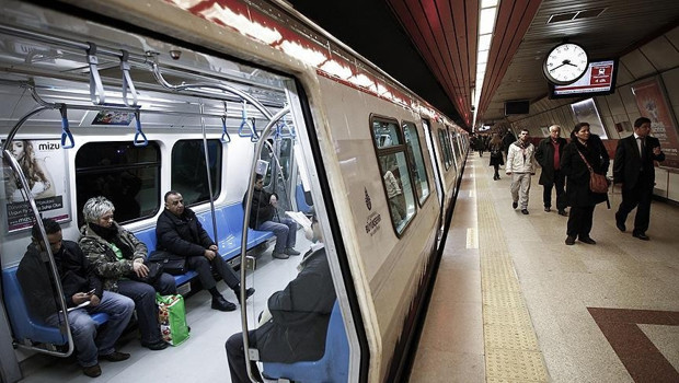 İstanbul’un en yoğun metrolarında arıza