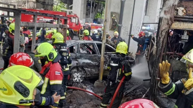 Hemzemin geçitti facia: 8 ölü 20'den fazla yaralı