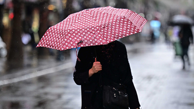 Yeni haftada hava nasıl olacak? Meteoroloji'den bölge bölge yağış uyarısı