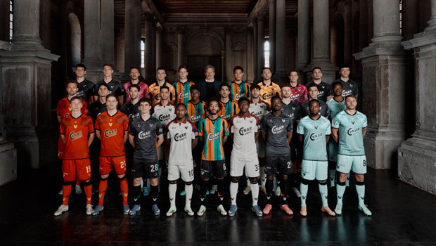 titleFutbolun yeni mucizeleri: Venezia ve ElversbergdescriptionVenedik şehrinin köklü kulübü Venezia, 20 yıllık aranın ardından yeniden Serie A’ya yükseldi.Tue, 19 May 2026 03:28:26 Zhttps://www.hurriyet.com.tr/sporarena/yazarlar/koray-durkal/venezia-ve-elversbergin-tarihe-gecen-basarisi-43176727YazarlarKoray Durkal19.05.2026 03:29:26 +00:0018.05.2026 17:48:58 +00:00