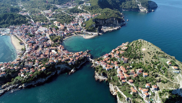 6 bin 600 nüfuslu turistik ilçeye bayram tatilinde 500 bin turist gelmesi bekleniyor