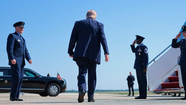 Trump'tan dikkat çeken açıklamalar: Daha 3 aydır İran'dayız... 'Netanyahu ben ne dersem onu yapacak'