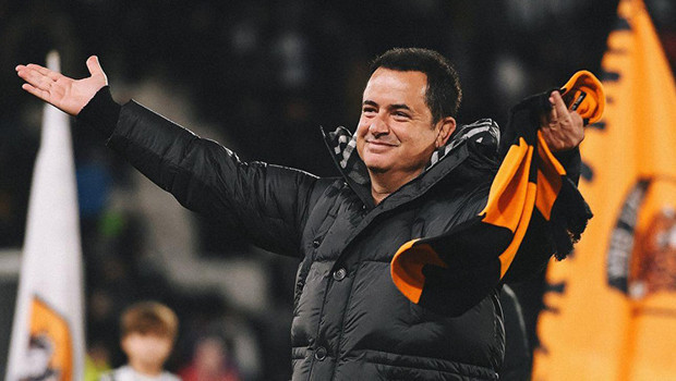 Hull City tarih yazmaya hazır! Premier Lig için dev final canlı yayınla TV8’de