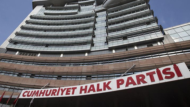 'CHP'de maaş ödemeleri donduruldu' iddialarına yanıt: Parti çalışanlarının maaş ve bayram ikramiyeleri yatırılacak
