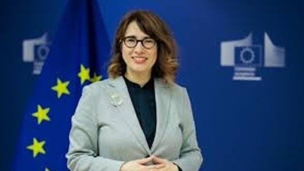 AB’den“Kiev’i terk etmiyoruz” resti