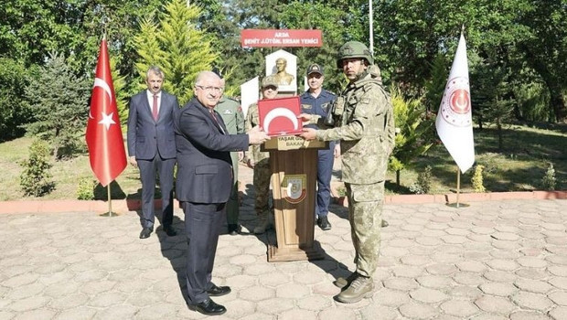 Güler’den sınırda Atina’ya net mesajlar