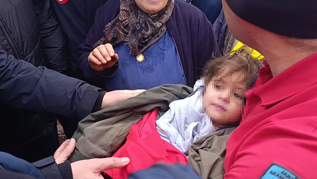 Ekipler seferber olmuştu... 3 yaşındaki Aybüke bulundu!