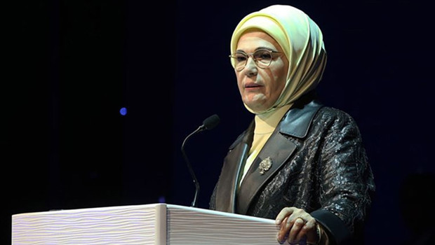 Emine Erdoğan'dan İstanbul'un fethinin yıl dönümü mesajı