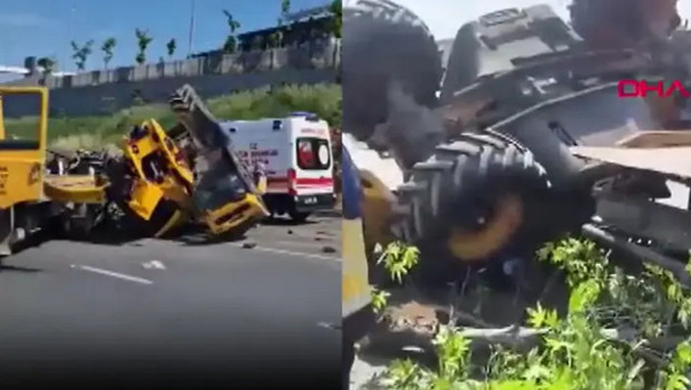 Küçükçekmece'de iş makinesi devrildi: Sürücü hayatını kaybetti