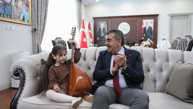 Aşık Veysel’in izindeki Nil müzik eğitimine başlayacak