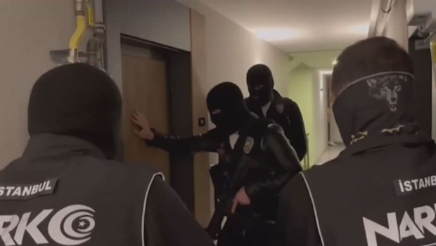Difüzyon mesajı' ile uluslararası seviyede aranan uyuşturucu baronu İstanbul'da yakalandı