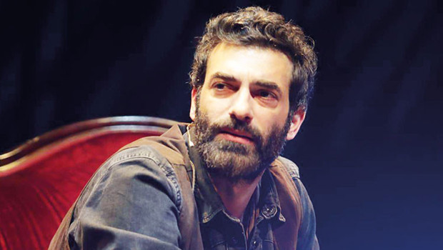 İlker Kaleli'nin tiyatro şartı yerli metin