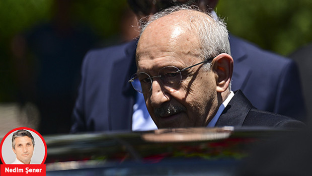 ‘Hain Kemal’, ‘Pavyoncu Özgür’ sloganları altında ‘Home Office’ Genel Başkan Kılıçdaroğlu... Siyaset için tarihi CHP için kara gün