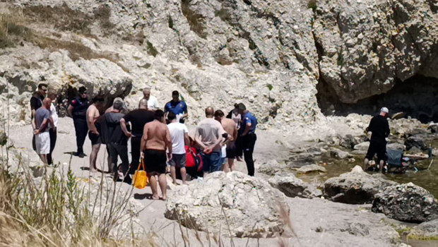 Şile'de boğulma tehlikesi geçiren kişiyi çevredekiler kurtar