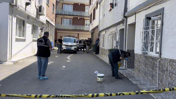 Bursa'da sokak ortasında dehşet! Husumetlisine kurşun yağdırdı