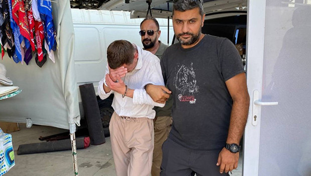 Antalya'da sahte dövizle alışveriş yaparken yakalandı!