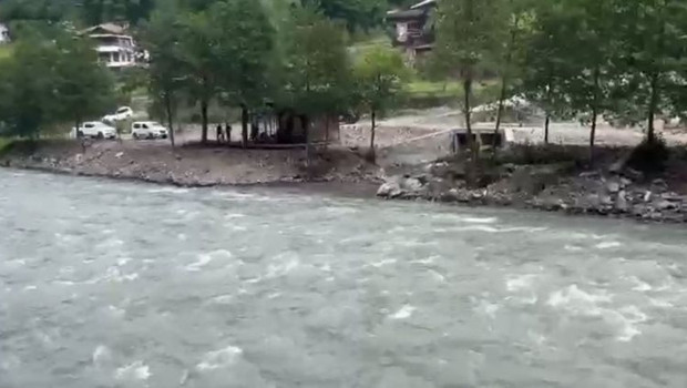 Kayıp gencin cansız bedenini çıkarırken facia yaşandı… AFAD botu akıntıya kapıldı: 1 personel öldü, 3 personel kurtarıldı