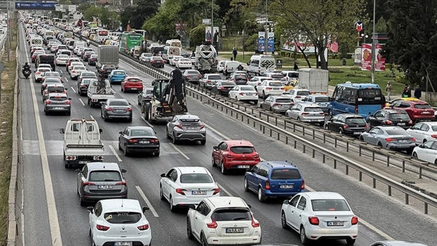 İstanbul'da bazı yollar yarın trafiğe kapatılacak