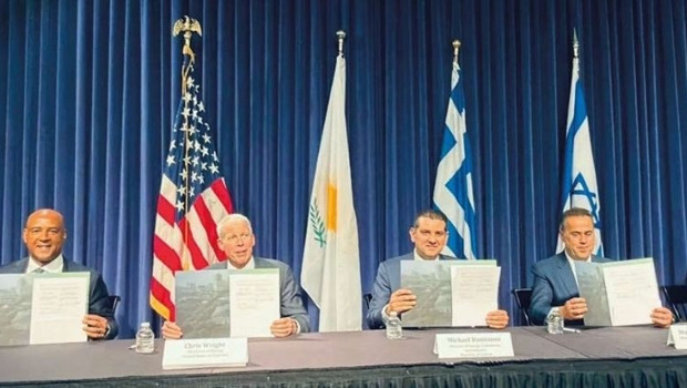 ‘EastMed’ rafa kalktı... Enerji merkezi açıldı