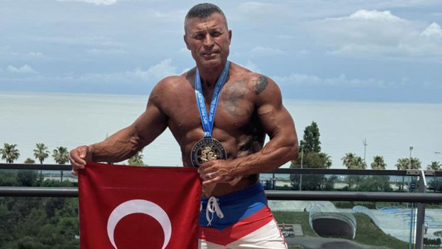 Emniyet müdürü dünya şampiyonu