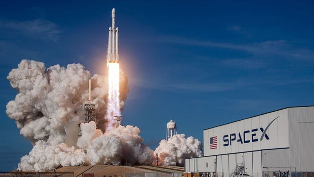 SpaceX, dünyanın en değerli beşinci şirketi oldu