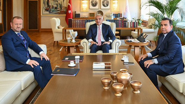 Yayıncılık gündemi Bakanlıkta ele alındı