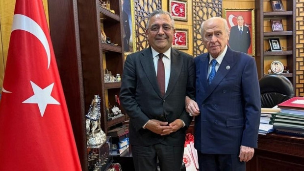 Devlet Bahçeli, Diyarbakır Milletvekili Sezgin Tanrıkulu ile görüştü