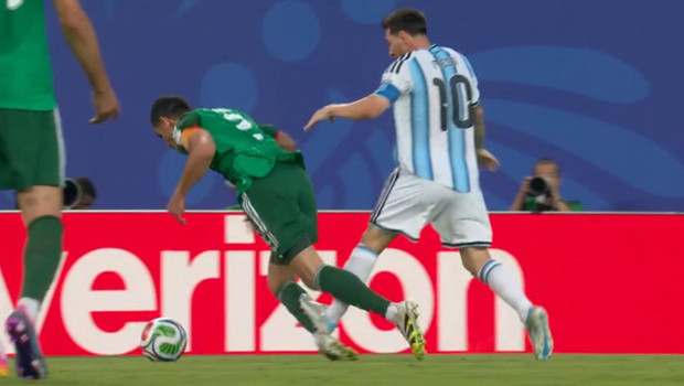Tamam, Lionel Messi büyük futbolcu ama dokunulmazlığı mı var?