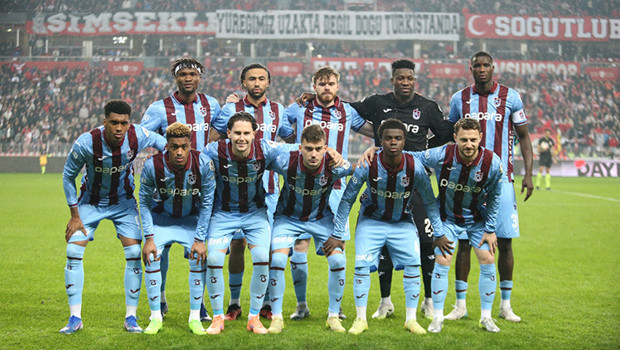 Premier Lig ekibinden Trabzonspor'un yıldızına dev teklif! Yönetimin kararı belli oldu