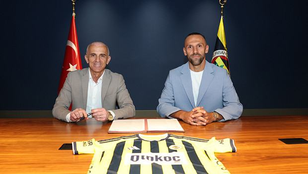 Vedat Muriqi resmen Fenerbahçe'de!