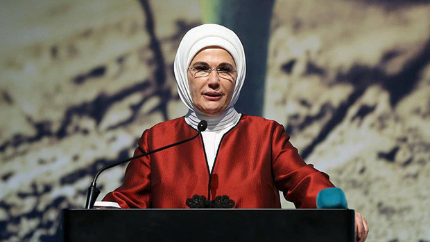 Emine Erdoğan'dan 'Babalar Günü' mesajı