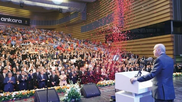 Erdoğan: Cumhuriyetimizin en başarılı kadrosuyuz