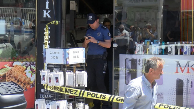Kurye kılığında katliam! 'Evrak imzalaman gerekiyor' diyerek kurşun yağdırdı