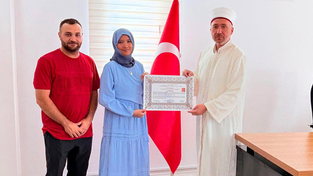 Müslüman olan Japonya vatandaşı Yuka Yamasita Mardin’de nikah masasına oturdu