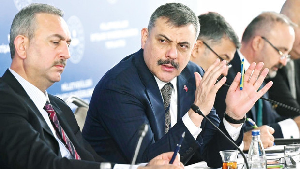 Çiftçi: Geçici koruma altında 2.2 milyon Suriyeli var