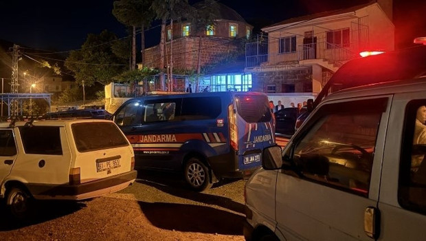 Kayseri'de cami avlusunda bıçaklı saldırı… 2 kişi hayatını kaybetti