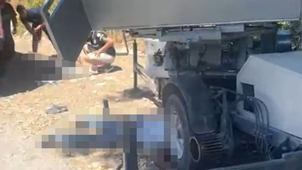 Ev taşıma sırasında korkunç kaza! Yük asansörü elektrik hattının üzerine düştü; 2 ölü