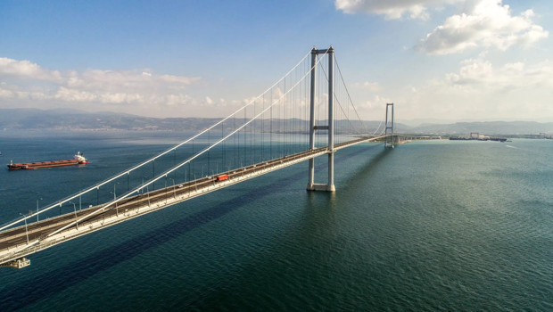 Otoyol ve köprü ücretlerine zam