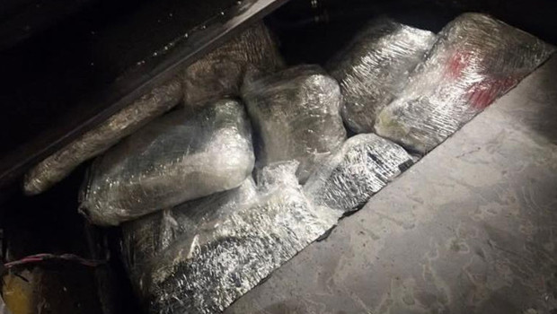 Türkiye'ye giriş yapmak isteyen araçta 47 kilo 530 gram esrar ele geçirildi