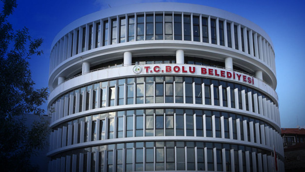 Bolu Belediyesi’ne yeni operasyon: Özel Kalem Müdürü dahil birçok kişi gözaltında