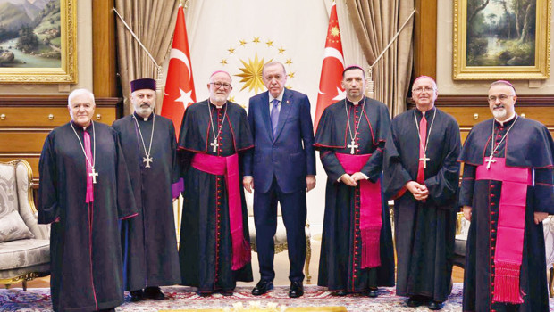 Episkoposlar heyetini kabul