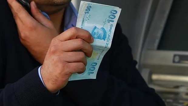 Bursa'da kendilerini polis olarak tanıtıp 100 milyon liralık dolandırıcılık yapan şebeke çökertildi