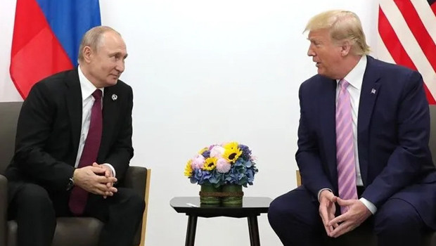 Putin ile Trump arasında 1,5 saatlik telefon görüşmesi
