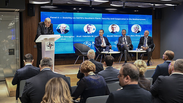 Ankara'da NATO'nun güney kanadı konulu panel düzenlendi: 'İttifakın geleceği buradan geçiyor' haber görseli