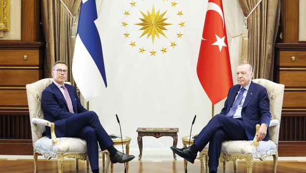 Kanada ve Finlandiya görüşmeleri